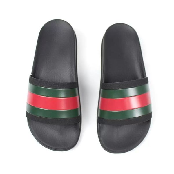 2023s Sandal Ladies Designer luxuosas Flatões de chinelos sandálias Moda de praia Plataforma Sandalies Dress Shoes casual Shop-On Casal 35-46 de alta qualidade