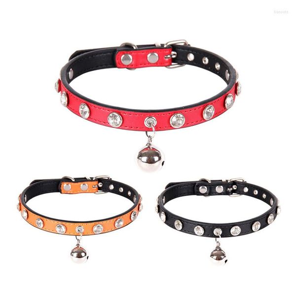 Collari per cani Collare per gatti in pelle PU con strass Bling con campane Accessori per animali domestici Diamante di cristallo e guinzaglio per cani di piccola taglia