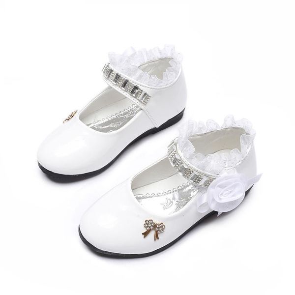 Sneakers Flower Girls Shoes Primavera Autunno Princess Lace PU Leather Cute Bowknot strass per 311 età Toddler 230322