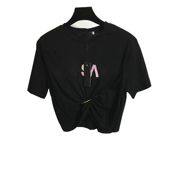2024 Designers camisetas femininas Tees de roupas casuais Casual Novo colorido bordado pino letra de pino dobrado cintura de manga curta colheita de camiseta CC Tops