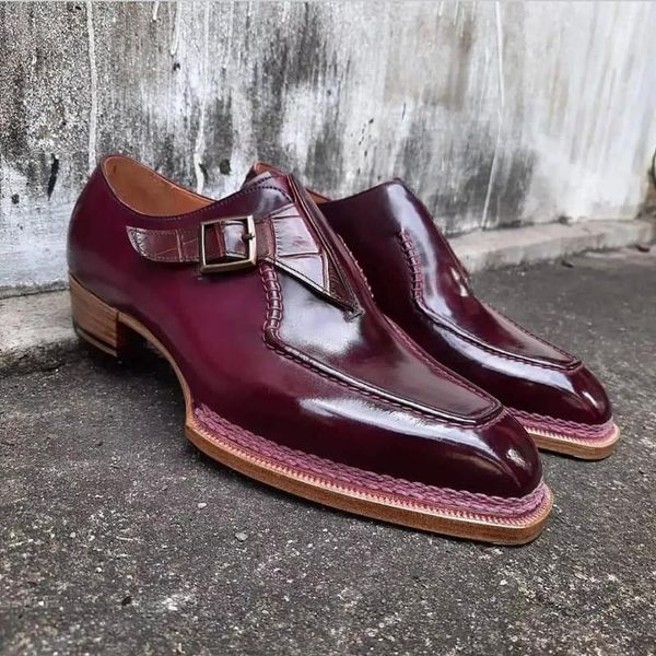 Vestido sapatos de tamanho de calcanhar de madeira para calcanhar de luxo masculino de luto de luxo de terno britânico gerente de cinta de fivela Oxford Vintage