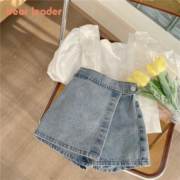 Conjuntos de roupas Bear líder de meninas Terno de verão coreano Sweet Hollow Shirt Fake Two Denim Shorts Crianças Roupas 230322