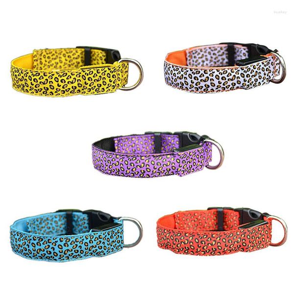 Colarinho de cachorro amarelo branco azul roxo vermelho luminoso luminosa manchas led led artigos de colarinho de leopardo fluorescentes