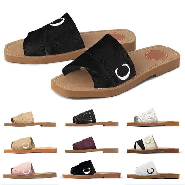 2023 Sandálias casuais de verão chinelos de lona de grife chinelos femininos Woody Mules sandálias de borracha sapatos ao ar livre tênis
