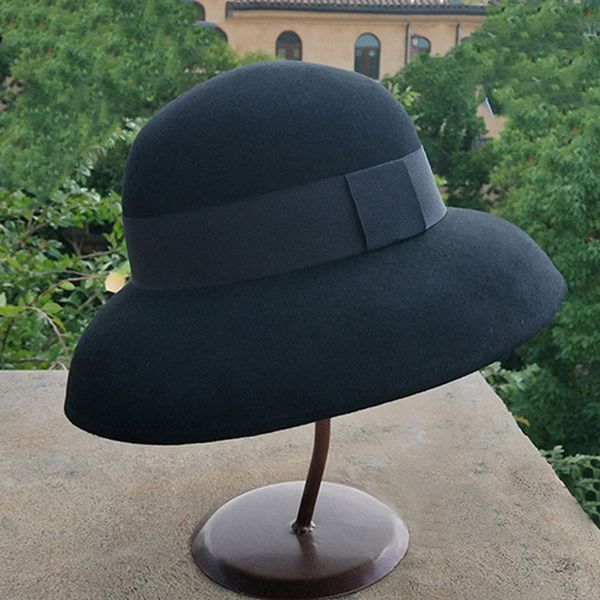 Chapéus de aba enrubada Fedora Mulheres Chapéu de estilo vintage 100% Chapéu de feltro de lã puro preto Cinza largo Fedora chapéu com banda simples 230323