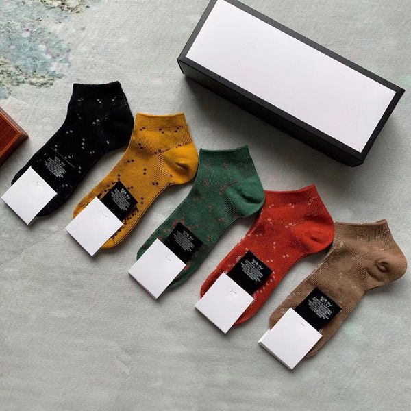 Designermode aus 100 % Baumwolle, modische Herrensocken, Frühling und Herbst, für Männer, schweißabsorbierend, atmungsaktiv, geruchshemmend, vier Jahreszeiten, verdickt, geringe Hilfe, kurze Röhre, Sport