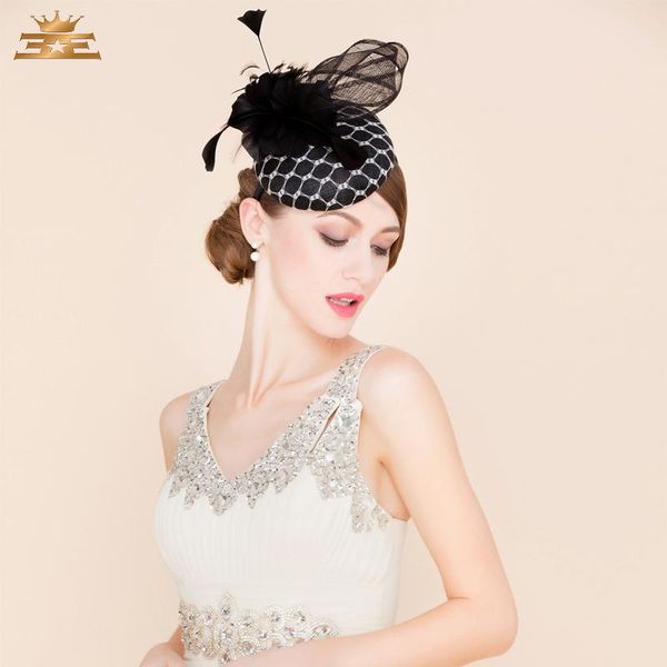 Bérets Dame Fedoras Chapeau Femme Anglais Lin Cap Dames Vent Coiffe Plume Cheval Club Cocktail Chapeaux Femmes B-8778Bérets