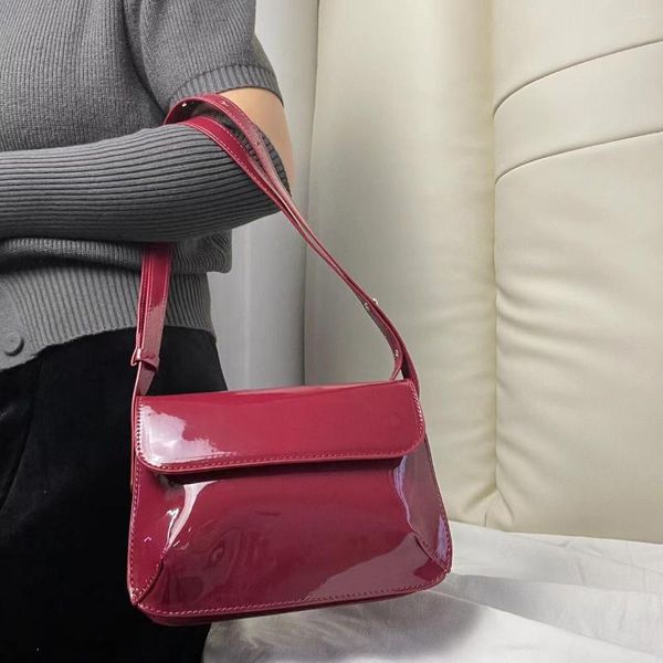 Akşam çantaları bayan çanta vintage patent deri küçük haberci çantası moda kırmızı kadın omuz basit kadın koltuklu çanta