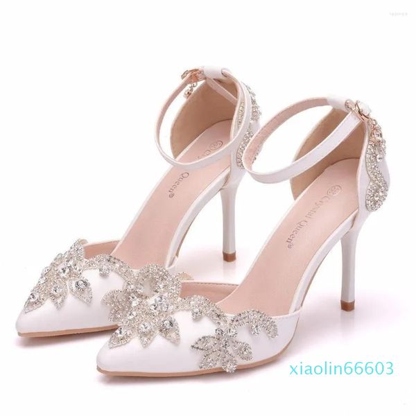 Сандалии подружка невесты для вечеринки туфли туфли Rhinestone Женщины белые свадебные тонкие каблуки летние ремешки для лодыжки высокая 9 см красная обувь