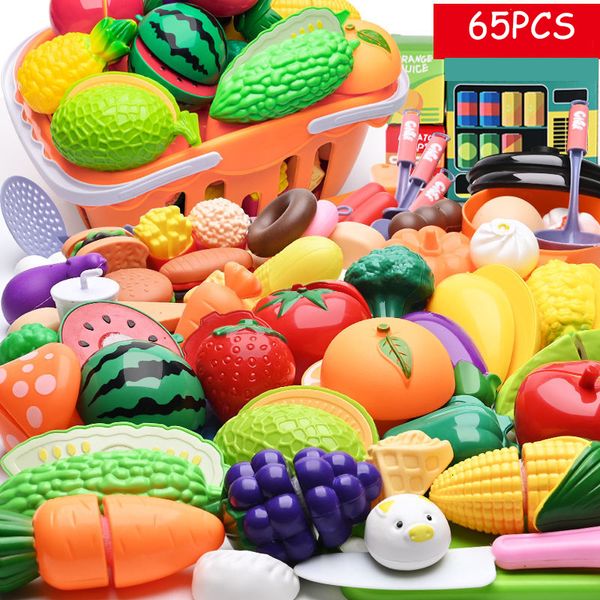 Giocattoli di intelligenza 74pcs Giocattolo da cucina in plastica Carrello della spesa Set Tagliare frutta e verdura Cibo Casa da gioco Giocattoli di simulazione Prima educazione Regali per ragazze 230323