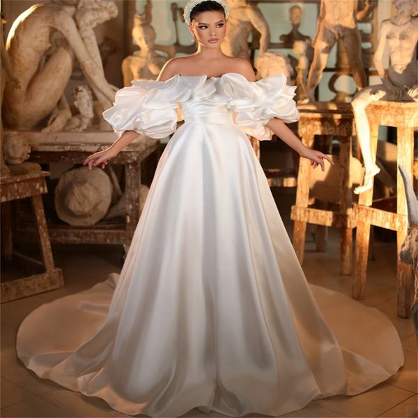 Abiti da sposa glamour a trapezio Senza spalline con spalle scoperte Abito da corte con collo ispirato all'Art Déco in raso Cerniera personalizzata Abito da sposa taglie forti Abiti da sposa