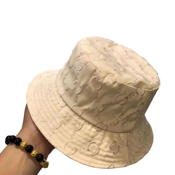 Новая дизайнерская шляпа Summer Beach Fisherman's Hat Женская высококачественная вышивка алфавита модная шляпа Sun Bucket бейсболка Шляпы с широкими полями