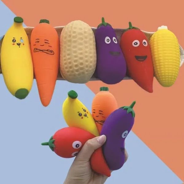 Toys de descompressão Série de vegetais e frutas Squeeze Farinha Bola Banana Squeeze Com Tricky Brinoling Birthday Birthday Gift