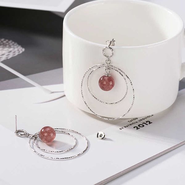 CAMBINO 925 Sterling Silver Natural Strawberry Quartz Abbracci semplici Personalità Allmatching Exageration Fashion Orecchini femminili Z0323