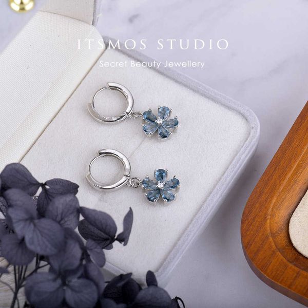 Fascino ITSMOS Natural Blue London Topaz Crystal Flower Orecchini pendenti Huggies Ciondolo Piercing gioielli Ciondola orecchino di lusso per le donne Z0323