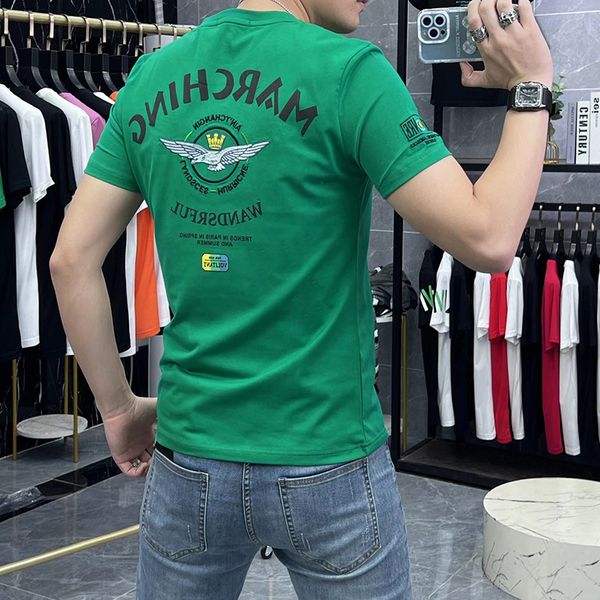 Homens camisetas Bordado em torno do pescoço Europeu Fit Bottom Shirt Streetwear Verão Tendência Roupas Jovem Masculino Verde Tees M-5XL