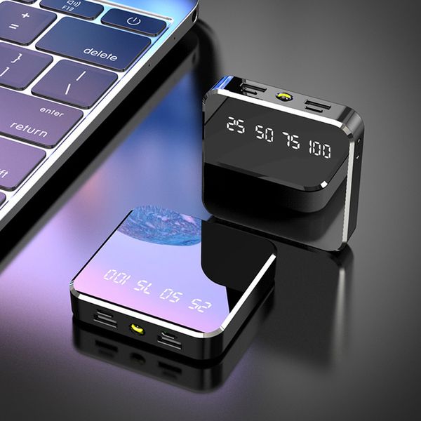 Mini Power Bank portatile da 10000 mAh con torcia a LED Display digitale Power Bank Doppia uscita USB Ingresso USB tipo C per dispositivi mobili