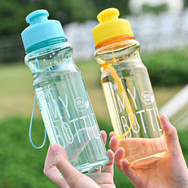 Wasserflasche BPA-frei 650 ml Wasserbecher Sportwasserflasche Tragbarer Wasserbecher PET-Wasserbehälter Anti-Drop Outdoor-Seil Geschenkbecher Trinkgeschirr P230324