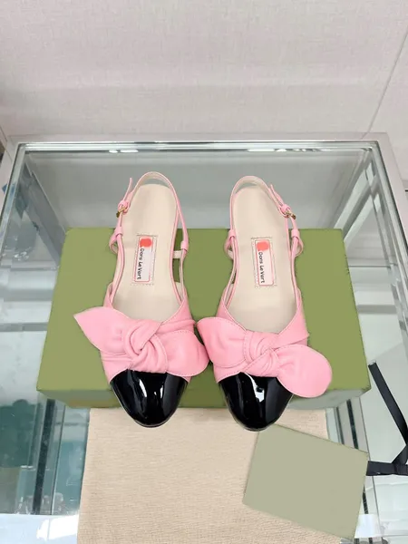 2023 Mode Damen Mädchen G Slingback-Sandalen Pump Aria Slingback-Schuhe werden in schwarzem Mesh mit Kristallen in funkelndem Rosa, Schwarz, Weiß und Blau präsentiert