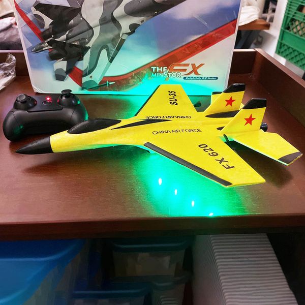 ElectricRc Uçak Su35 Köpük Uçak 24G Fighter Radyo Kontrol Planör Epp Oyuncak Elektrikli Açık Hava Çocukları Erkek Doğum Günü Oyuncakları 230325