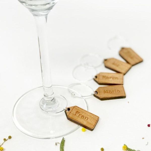 Articoli per feste Altri eventi Ciondoli personalizzati per bicchieri di vino Impostazione dei nomi dei luoghi Impostazioni dei tavoli di nozze