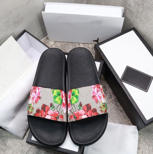 Designer-Hausschuhe für Männer und Frauen, Blumen-Slides, Damen-Flats, Absatz, Plattform, Brokat-Gang-Sohle, Sandalen, Gummi-Mule, Flip-Flops, Strand, Freizeitschuhe, Sommer-Slider, Größe 35 45