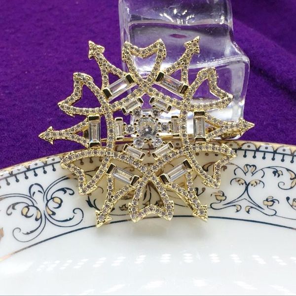 Collane con ciondolo Spilla con zircone a forma unica Spilla Sposa Accessori da sposa Gioielli e per le donne Gioielli vintage Ciondolo