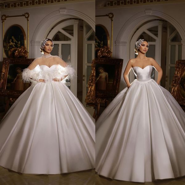 Brautkleid Moderne Cappa A-Linie Brautkleider mit Feder New Purity Shine Perlen Plissee Maßgeschneiderte Pinselschleppe Roben De Mariee