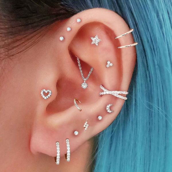 Anelli da naso Borchie 1PC Tragus Helix Orecchino penetrante per le donne Zircone Luna Stella Cartilagine Cerchio Clip per orecchio Gioielli in acciaio inossidabile 230325