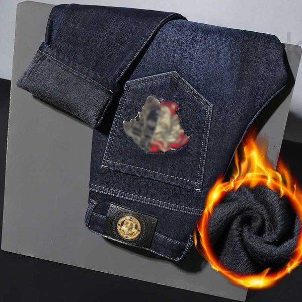 Jeans da uomo Designer Autunno inverno stile felpato jeans ricamati spessi Pantaloni coreani in cotone slim fit con piedini GFVS