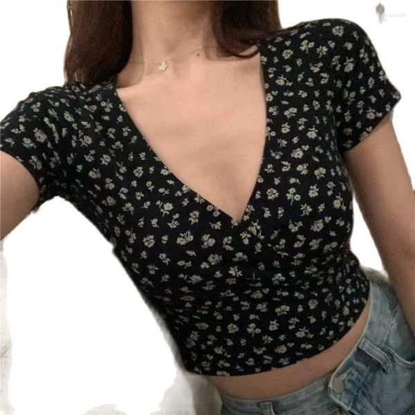 Damen T-Shirts Plus Size Y2K Vintage Floral Crop Top T-Shirt Frauen Abgeschnitten Kurzarm V-Ausschnitt Sexy Sommer Cross Kleidung T-Shirt Femme