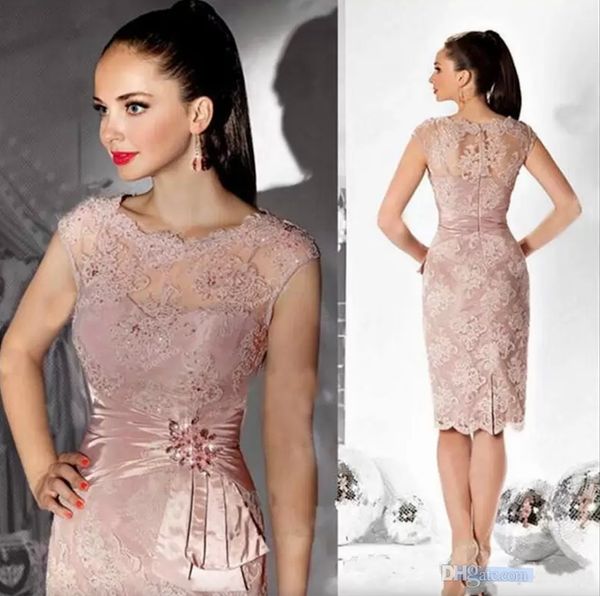 Hellrosa Spitze Kleider für die Brautmutter für die Hochzeit, Abschlussball, Juwelenausschnitt, Pailletten, Perlen, kurze Abschlussball-Party-Kleider, knielang, formelles Kleid für die Mutter in Übergröße