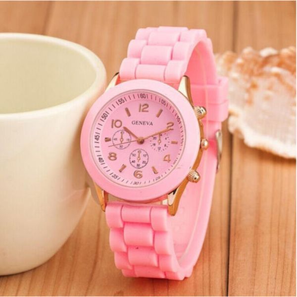 Relógios de pulso Jelly gel Gel Quartz Assista de pulso de luxo Sport Unissex Analog Silicone Rubber Ladies Child