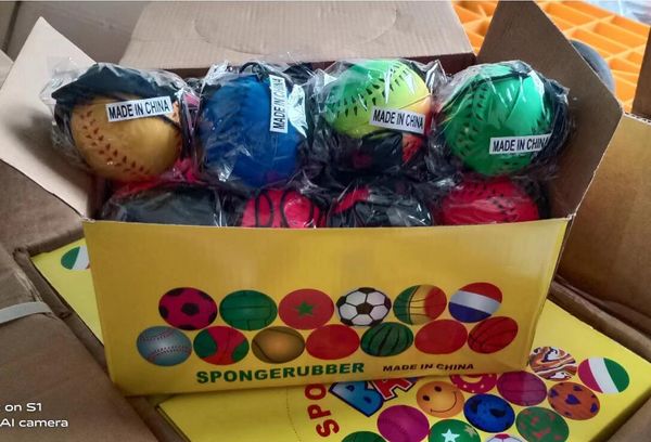 Bolas para jovens saltantes fluorescentes bola de borracha Ball Toys Treinamento Elastic Ball Crianças Antistressa Random Color