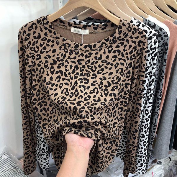 T-shirt feminina Camiseta longa Camiseta feminina Fallwinter leopard estampa de leopardo slim coreano Blouse de estilo ocidental Moda All-Match P6 1009 230325