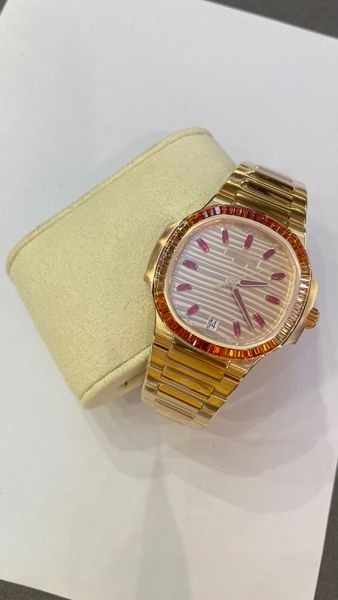 GR 7118/1300R-001 Orologio da donna Diametro 35,2 mm spessore 8,62 mm con movimento meccanico a carica automatica 324SC Specchio in zaffiro