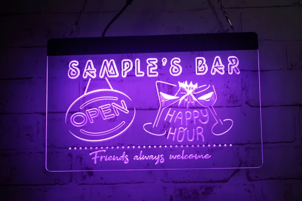 TR3493 LED-Streifenlichter-Schild „Bar Open Happy Hour Friends Always Welcome“ 3D-Gravur Kostenloses Design Großhandel Einzelhandel