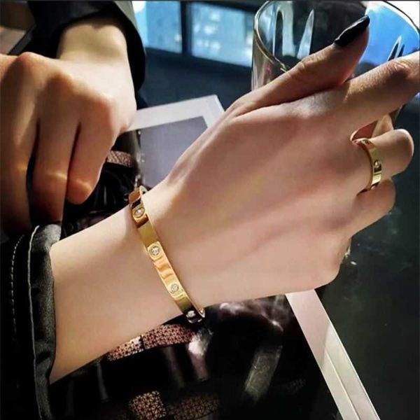 gioielli firmati braccialetto d'amore t Bracciale in oro rosa 18 carati Versione larga e stretta incolore con amanti dei diamanti Moda Uomo Donna Regalo di San Valentino