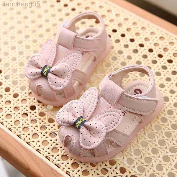 Sandali Sandali estivi in pelle PU per bambini Fiocco carino Scarpe da bambino con suola morbida Viaggi Sandali da spiaggia all'aperto per ragazze Calzature principessa W0327