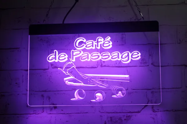 Le lampade fluorescenti a LED LD4421 firmano Cafe De Passage Billiard 3D con incisione al dettaglio all'ingrosso di design gratuito