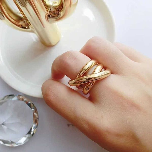 Anelli a fascia SRCOI 2019 New Korean Geometric Simple Multi-layer Hollow Cross Gold Shining Opening Metal Minimalista Chunky Rings Regali per le donne G230327