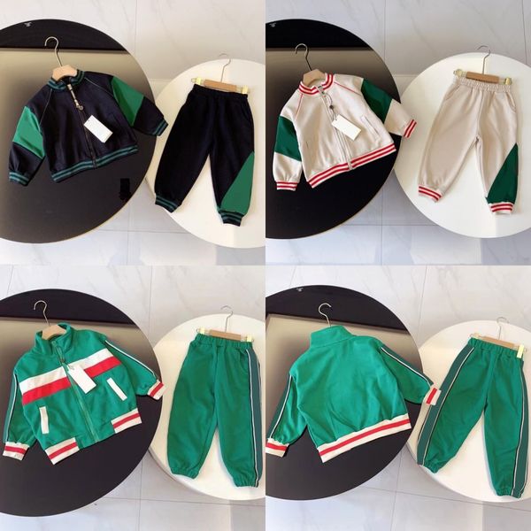 Kinderkleidungssets Mädchen Jungen Sport Trainingsanzüge Kinder Jugend Zweiteilige Kleidung Outfits Briefdruck Reißverschluss Jacken Lässige Kinder Kleinkinder Mantel Hosen Sportbekleidung Anzüge