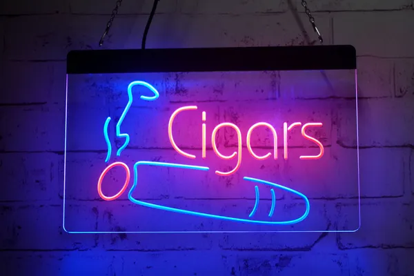 TC1337 LUZES DE TRILHA LED SIGN CARGARS Smoke Shop 3D Gravura