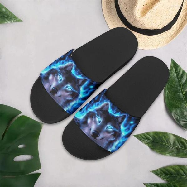 Pantofole elviswords 3d blu fuoco da lupo da donna uomo spiaggia estate scivoli da bagno sandali morbidi sandali morbidi flip-flop