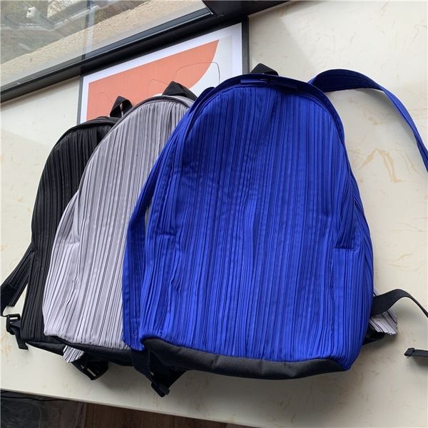 Bolsas de cintura YUDX MIYAKE PLEATED JAPONES DOBRE DOBRILHO Mochila de cor sólida para mulheres Capacidade de luz Fanny Pack 230327