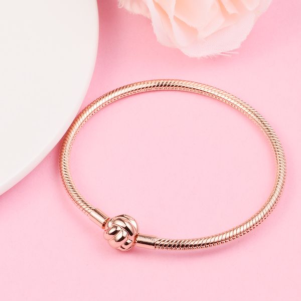 Pulseira de corrente de cobra com ouro rosa com um fecho de nó de amor verdadeiro para mulheres se encaixam em jóias de miçangas de miçangas no estilo Pandora europeias