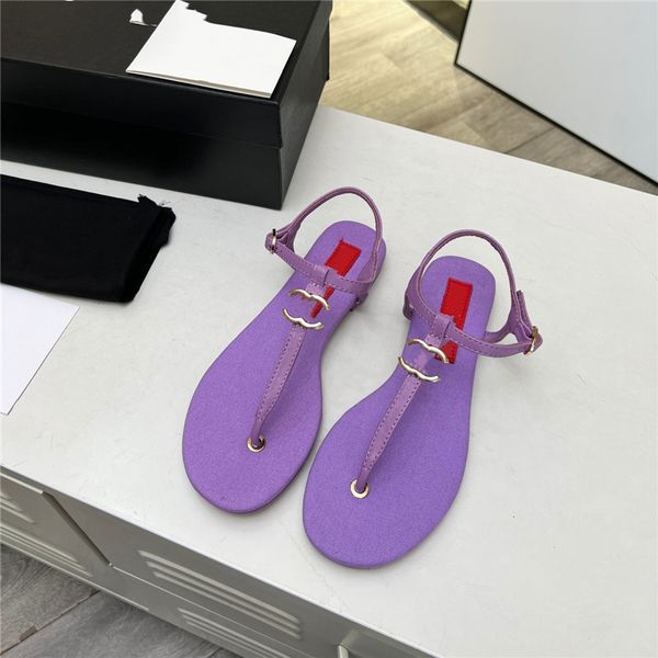 Sandálias femininas da moda 2023 Marca de luxo de canal verão Popular couro de couro alto sandálias de lazer Holiday Flats 09-016
