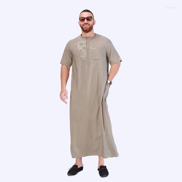 Abbigliamento etnico Moda musulmana Uomo Arabia Saudita O Collo Dubai Abaya Pakistan Abito a maniche corte Caftano per uomo Ricamo Djellaba