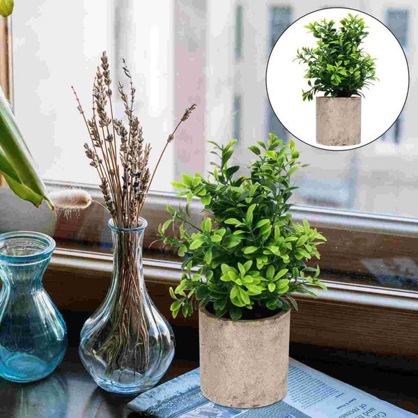 Flores decorativas Falsas Artificial em vaso de bonsai ornamento verde mini desktop decoração de plástico decoração de decoração de decoração de adorno imitação