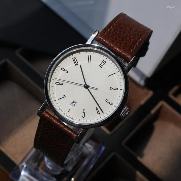 Relógios de pulso Assista minimalista Tianjin ST2130 Movimento automático Caixa de aço inoxidável Sapphire espelho calendário à prova d'água Bauhaus